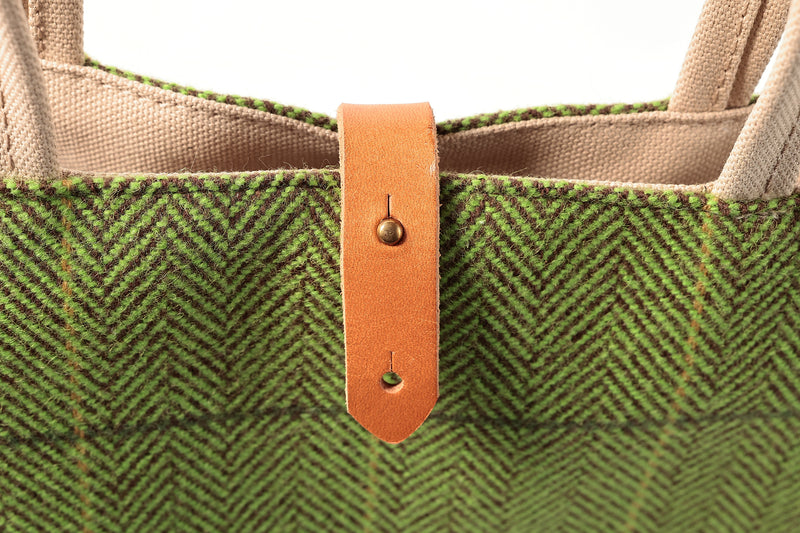 厚底仕様　ショルダー付　ナラの木と椅子張り生地のトートバッグ【Ribbonグリーン/イエロー/ブラウン】