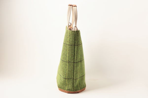 厚底仕様　ショルダー付　ナラの木と椅子張り生地のトートバッグ【Ribbonグリーン/イエロー/ブラウン】